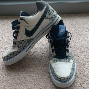 Nike Delta Force Safari M12 370543-141 Excellent Condition!